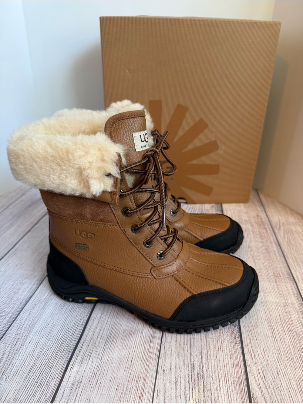 UGG Adirondack Boot II Brown Fur Leather Boots 8 Like New